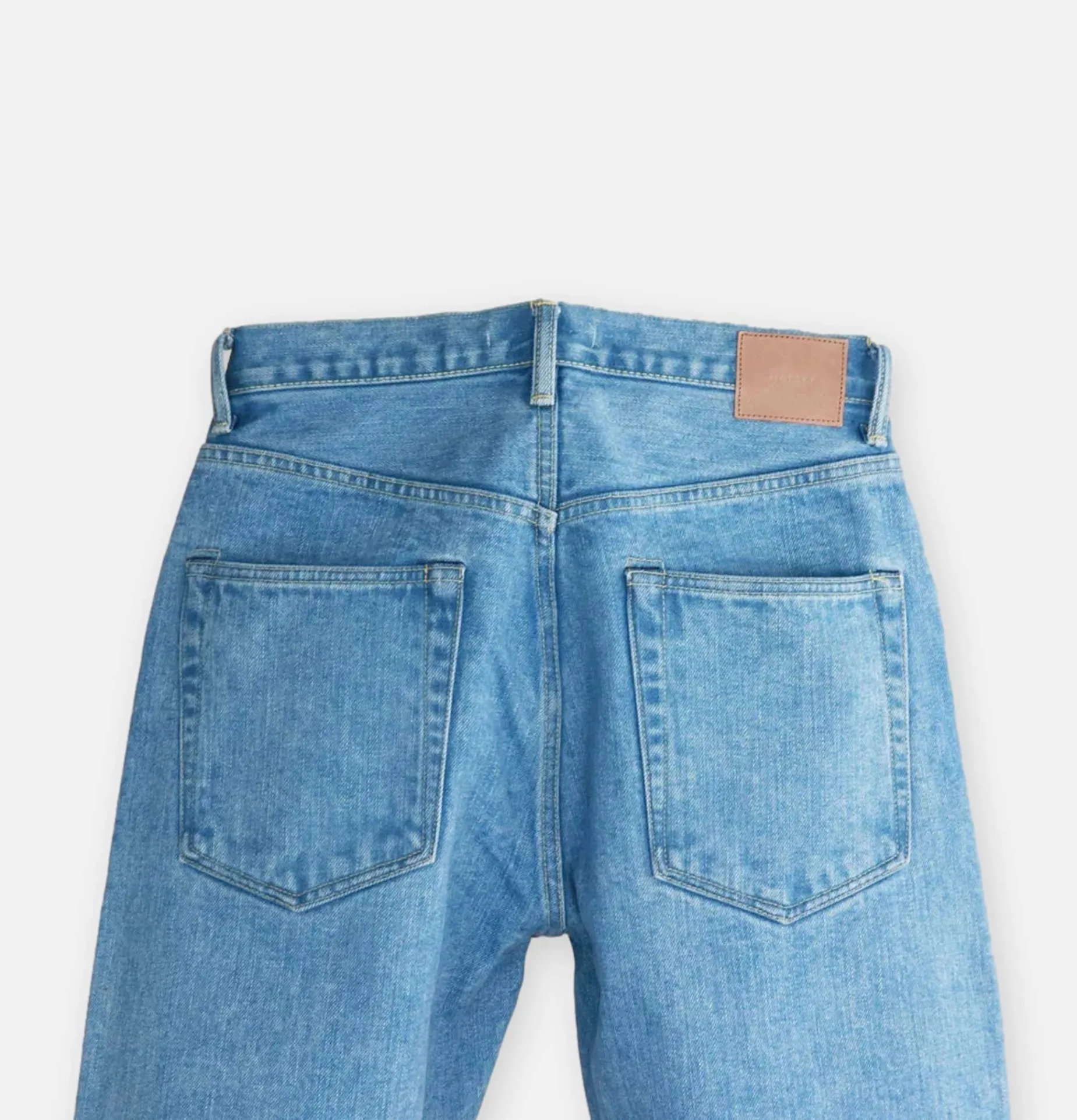 22001 Jean Loose Tapered Ice Blue