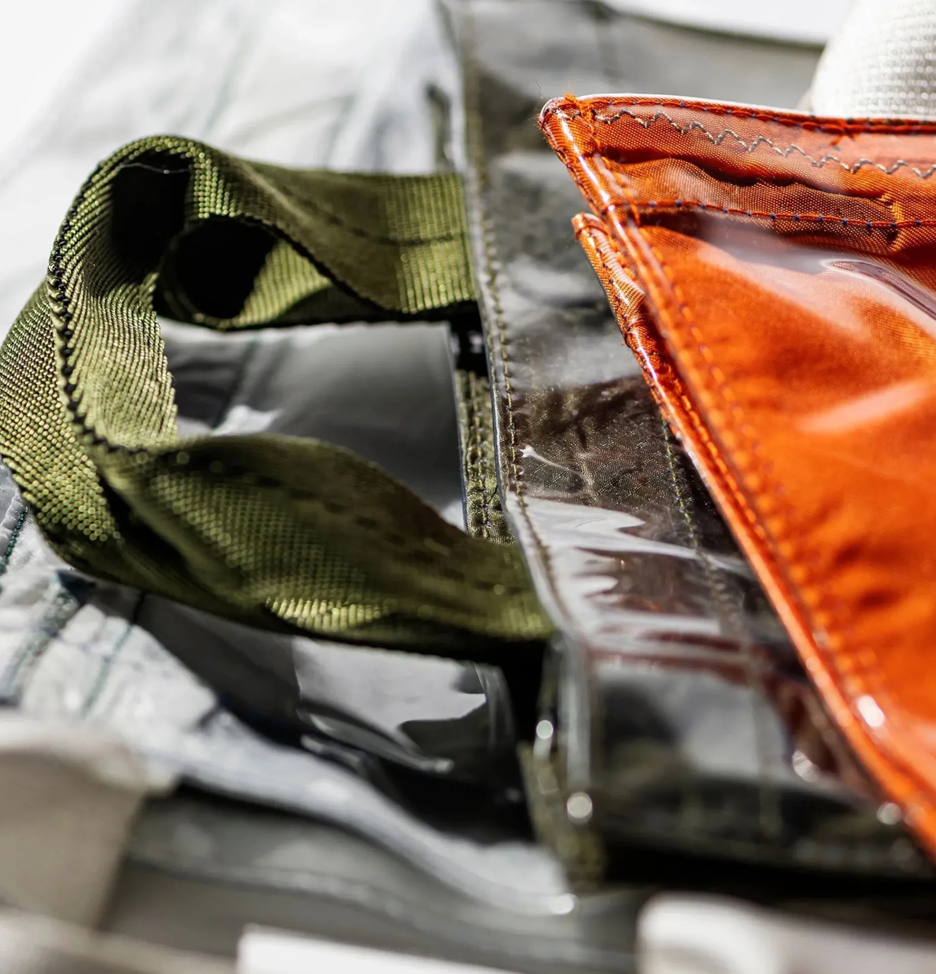 Covered Parachute Shoulder Olive