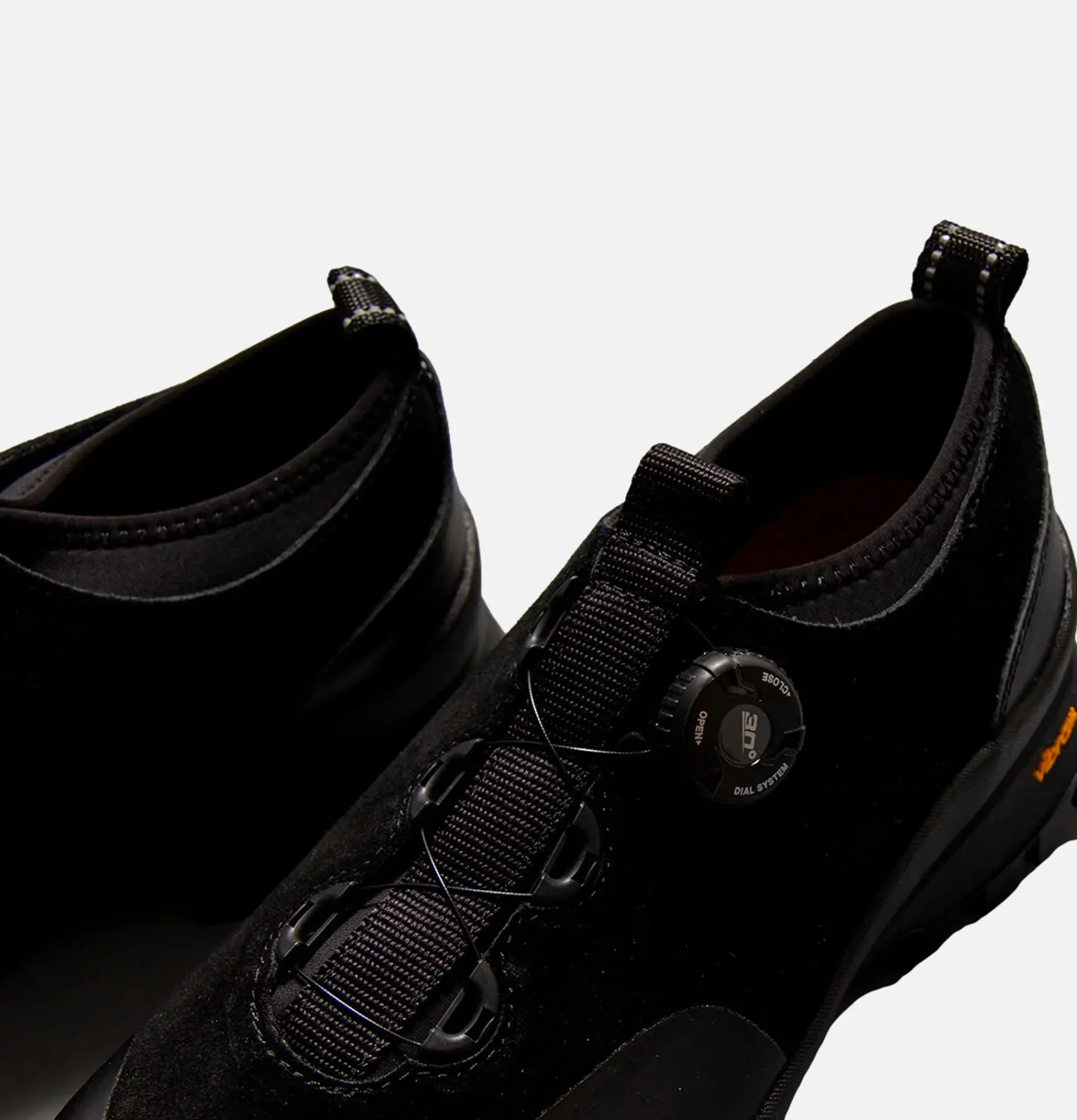 Playground Oliver Black